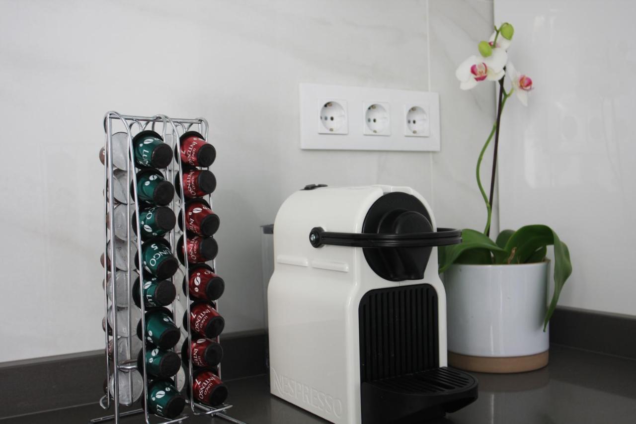 Edificio Privado Con Terraza Apartment Haro Ngoại thất bức ảnh