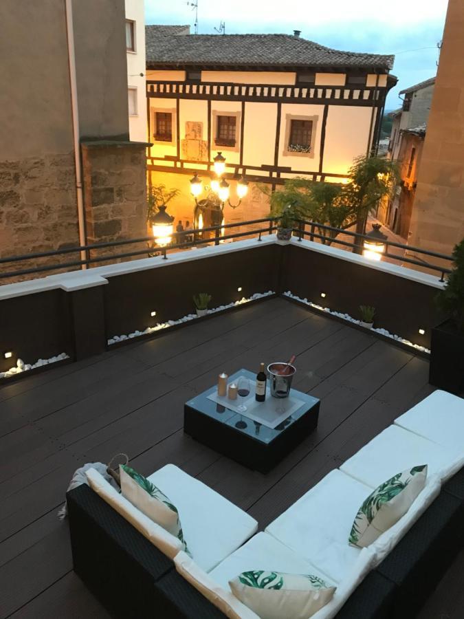Edificio Privado Con Terraza Apartment Haro Ngoại thất bức ảnh